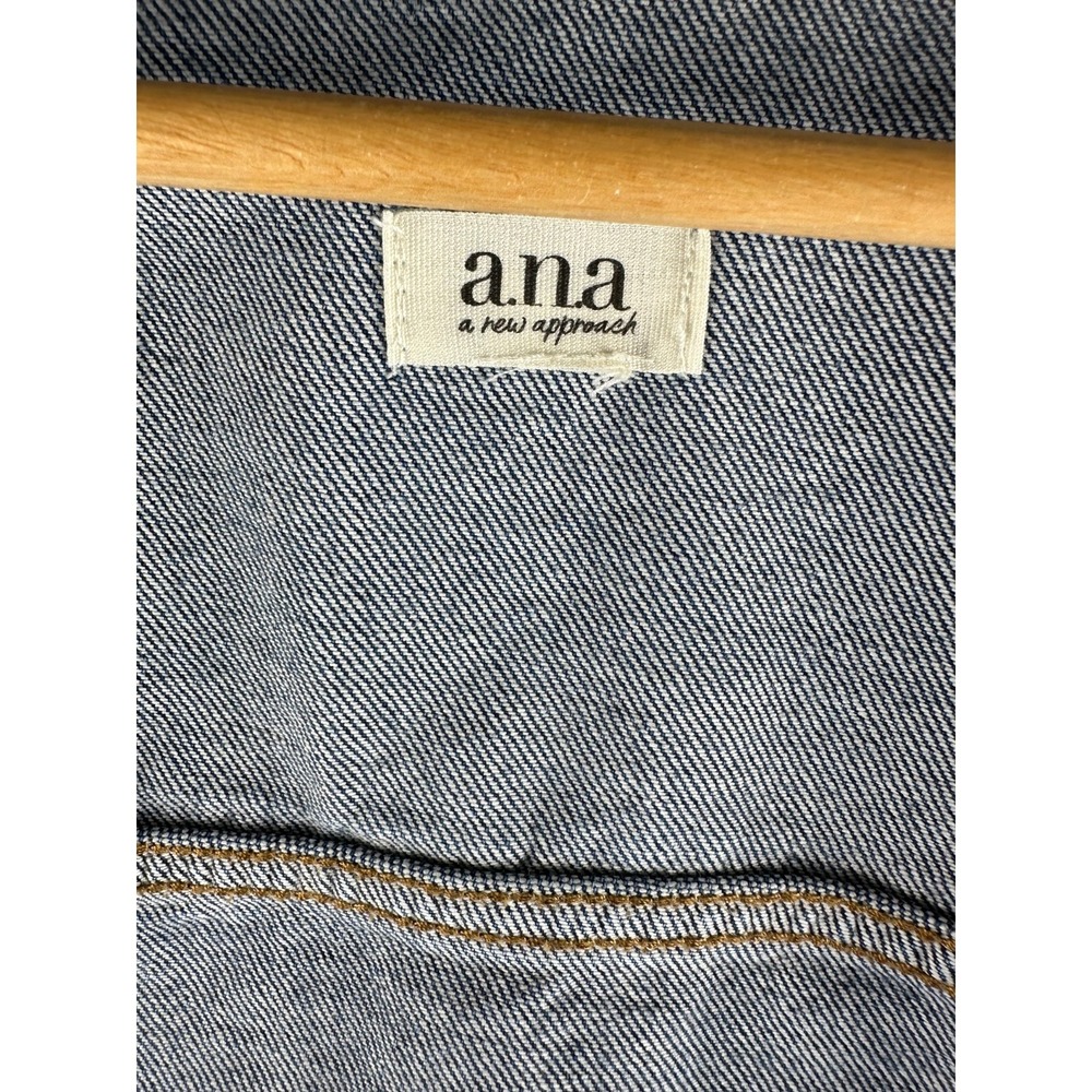 a..n.a.  Womens 4X Boxy Denim Jacket Blue Button Front Plus - Picture 7 of 11